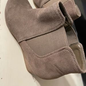 Never worn Nine West wedge booties Size 8